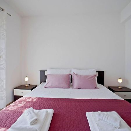 Apartments With A Parking Space Gornje Selo, Solta - 15545 Grohote Bilik gambar