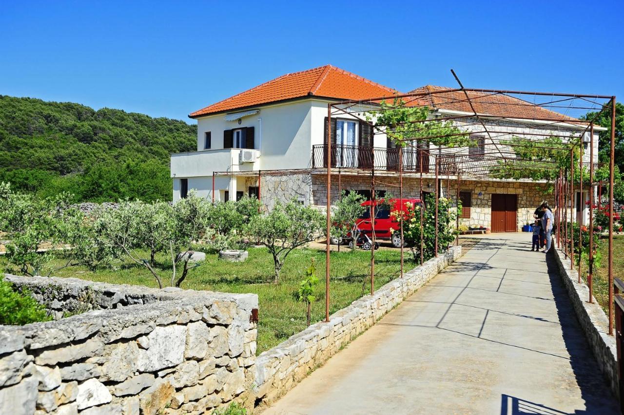 Apartments With A Parking Space Gornje Selo, Solta - 15545 Grohote Luaran gambar