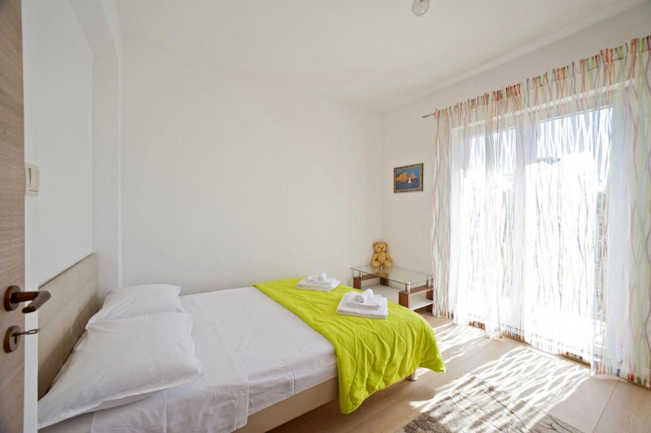 Apartments With A Parking Space Gornje Selo, Solta - 15545 Grohote Luaran gambar