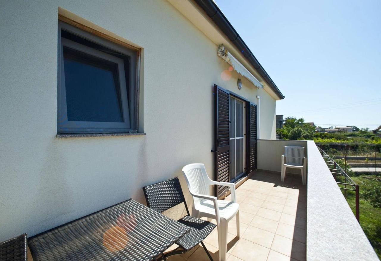 Apartments With A Parking Space Gornje Selo, Solta - 15545 Grohote Luaran gambar